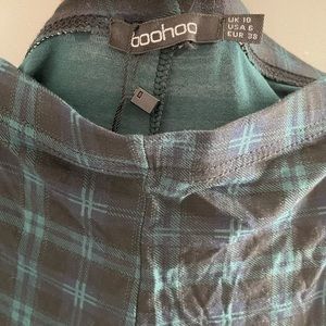 Boohoo Pants Size 6